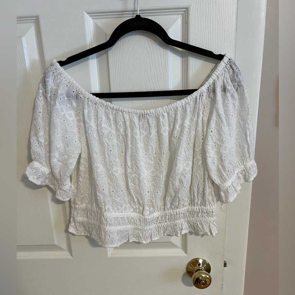 White Juniors crop top American Eagle size L